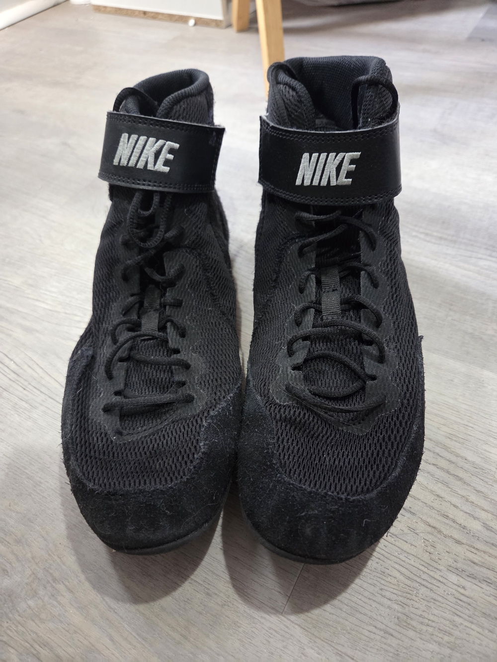 Nike Men’s Black High-Top Wrestling  Shoes with Strap